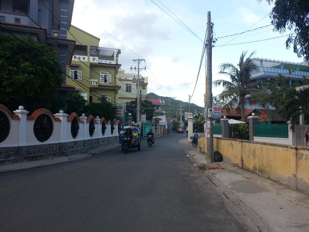 Hoang Oanh Motel Long Hai Kültér fotó